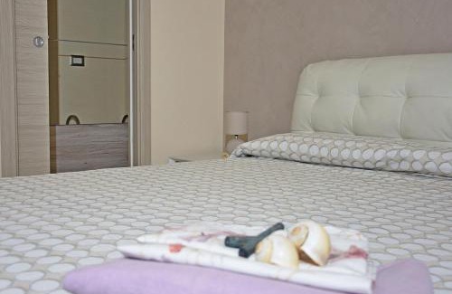 Riposto House | Oceanfront Bliss at Sea Paradise - Rated 9/10 by Guests