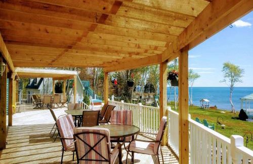Indian Brook Resort | Discover Sea Parrot Ocean View Manor with Private Beach Access