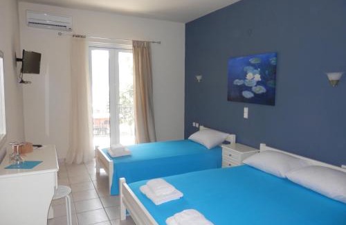 Mikros Gialos Apartment | Oceanfront Bliss at Sea Pebble Studios - Rated 9.2/10