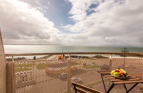 Galway Apartment | Sea Pointe 2 Bedroom Apartment with Breathtaking Ocean Views