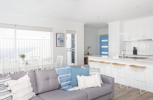 Kingscliff House | Beachside 4 Bedroom Sea Poppy Home with Private Pool