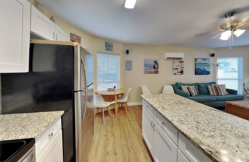 North Redington Beach House | Oceanfront Getaway: Sea Rocket with Pool & Spa Amenities