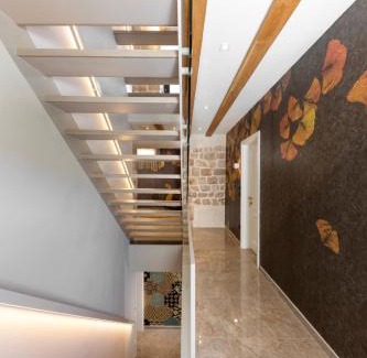Pile House | Oceanfront Bliss at Sea Rocks Residence - Guest Rated 9.9/10