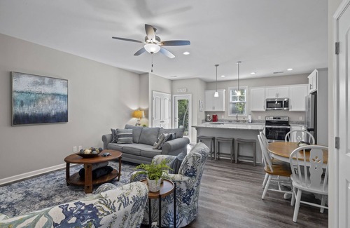 Morehead City House | Pet-Friendly Sea Shanty with Ocean Views & Pool Access