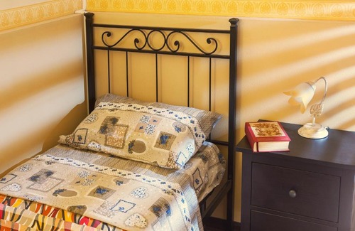 Riposto House | Oceanfront Sea Shell: Guest Rated 9.6, Ideal for Families