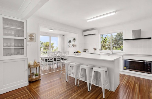 Old Bar House | Beachfront Retreat: 'Sea Shells' with Family-Friendly Amenities