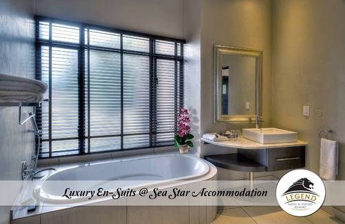 Sterkrivier Cabin | Discover Sea Star Golf and Safari Resort with Pool & Spa