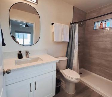 Morena House | Sea & Sun Getaway near Seaworld
