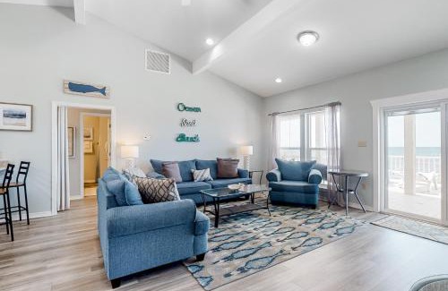 Dauphin Island House | Experience Sea the Gulf: Pet-Friendly Oceanfront Retreat