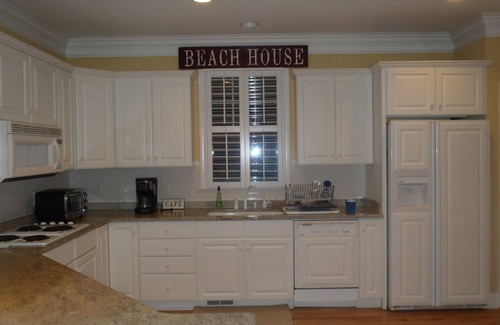 North Litchfield Beach House | Discover the SEA URCHIN Beach House with Pool & Ocean Views