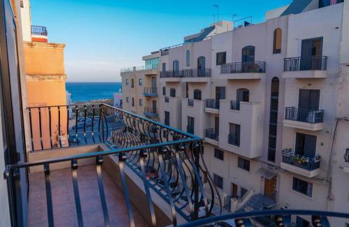 San Tumas Apartment | Oceanfront 1 Bedroom Apartment with Private Beach Access