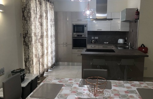 Marsaskala Apartment | Cozy 2 Bed Apartment Steps from the Beach with Kitchen