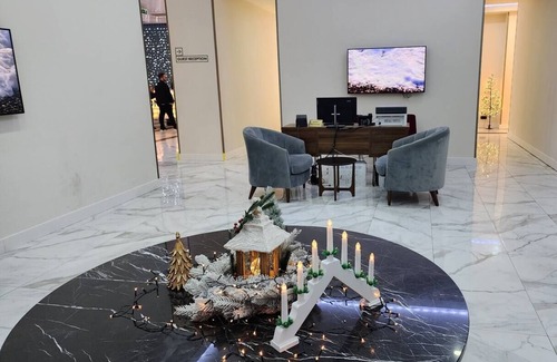 New Boulevard Apartment | Inviting Sea View Rooms on the 38th Floor for Families