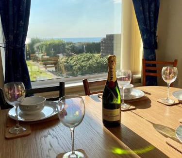 Porthcawl House | Oceanfront 5-Bed House Near Water Sports & Golf