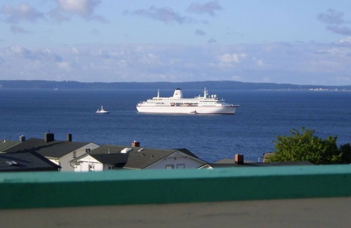 Sassnitz House | Relaxing Sea View Villa Bella Vista - Family and Pet Friendly