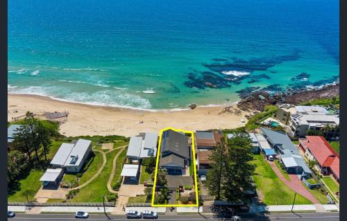 Shellharbour House | Oceanfront Bliss at Sea View - Absolute Beachfront