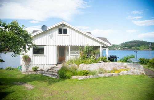 Porsgrunn House | Sea View And Idyll In Charming Island Cabin
