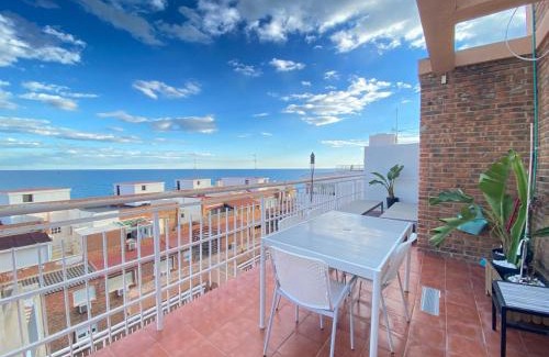 Raval Roig Apartment | Sea view apartment Ferrissa