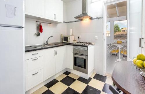 es Bacares Apartment | Sea-view apartment in Alcúdia with balcony