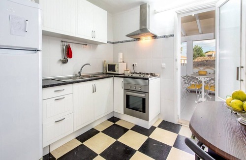 es Bacares Apartment | Sea-view apartment in Alcúdia with balcony