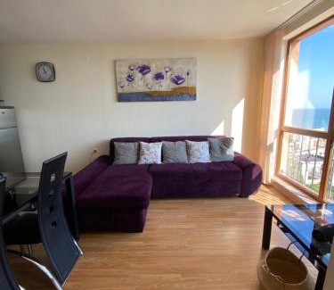 Elenite Apartment | Oceanfront Apartment with Stunning Sea Views in Sveti Vlas