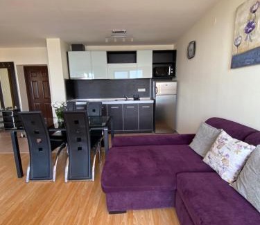 Elenite Apartment | Oceanfront Apartment with Stunning Sea Views in Sveti Vlas