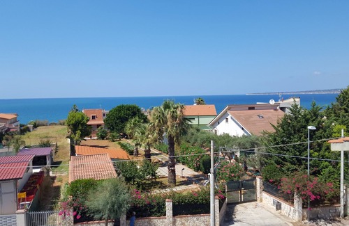 Trappeto Apartment | Cozy Sea View Apartment with Kitchen & Pet-Friendly Features