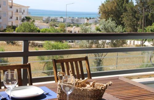 Telheiro Apartment | Oceanfront Apartment Steps from Meia Praia Beach in Lagos