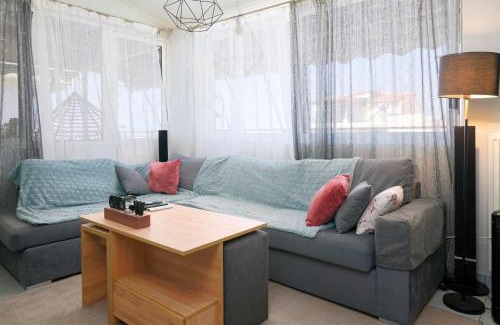 Argyroupoli Apartment | Scenic Sea-View Apartment in Argyroupoli, Athens