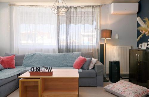 Argyroupoli Apartment | Scenic Sea-View Apartment in Argyroupoli, Athens