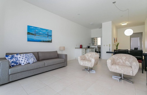 Santinho Apartment | Enjoy Sea Views from Your Balcony with BBQ Grill