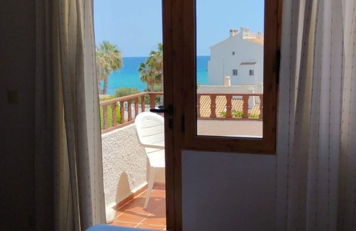 Coveta Fuma Apartment | Idyllic Sea View Duplex in El Campello with Pool & Spa