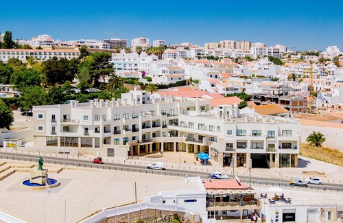 Ameijeira Apartment | Sea View Exclusive Apartment with Oceanfront Amenities