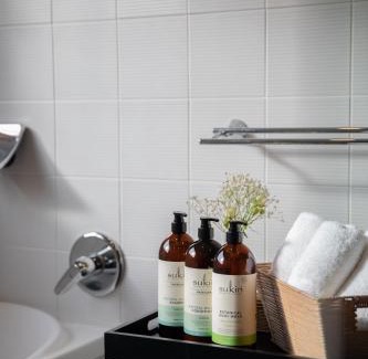 Lauderdale House | Sea View Guest House