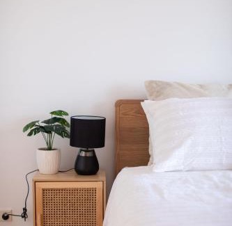 Lauderdale House | Sea View Guest House