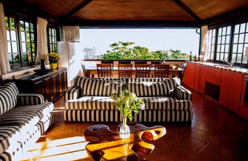 Buzios House | Elegant House with Ocean View Near Horseshoe - 10/10 Rated