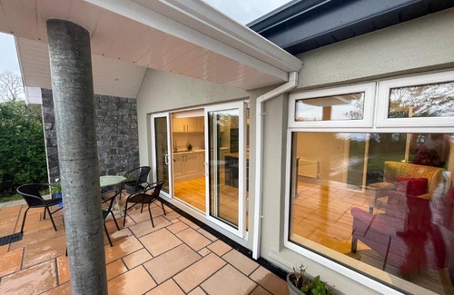 Sligo Apartment | Pet-Friendly Retreat at Sea View Lodge - Rated 10/10!