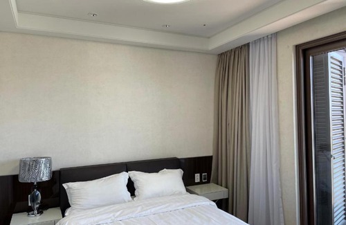 Seongsan Apartment | Cozy Sea View at Ocean Star Resort - Family Friendly Retreat
