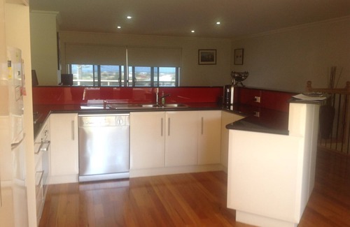 Warrnambool House | Unforgettable SEA VIEW on SHIRLEY - Perfect for Families