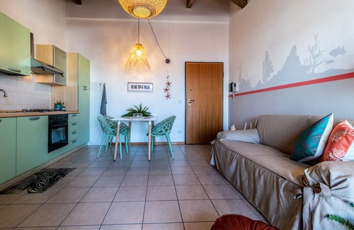 Tortoreto Lido Apartment | Relax in a Sea View Apartment with Terrace & Free Wifi