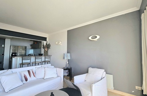 Pontaillac Apartment | Sea view- Pontaillac- 4 pers- 2ch- parking