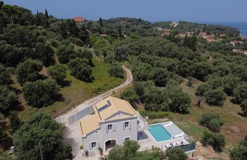 Astrakeri Villa | Oceanfront Sea View Villa with Private Pool & Hot Tub