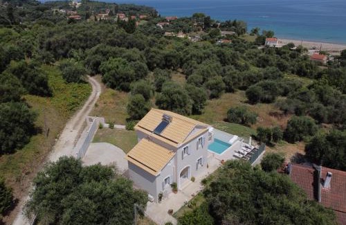 Astrakeri Villa | Oceanfront Sea View Villa with Private Pool & Hot Tub