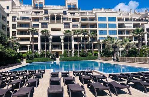 Golden Sands Apartment | Oceanfront Escape at Sea View Rental Argish Resort