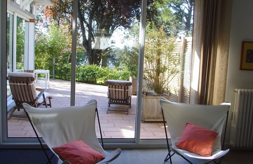 Saint-Nazaire House | Seafront Haven: Ocean View Rental for 2 to 6 Guests