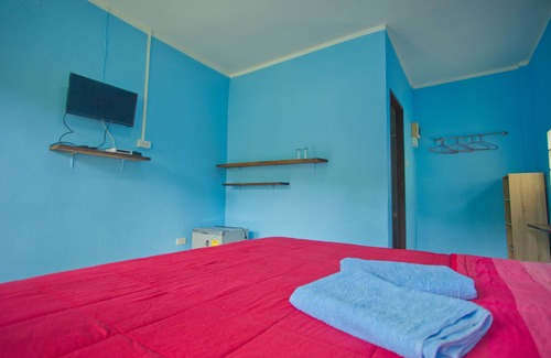 Ko Mak Hotel | Beautiful Sea View Resort with Pool and Spa Amenities