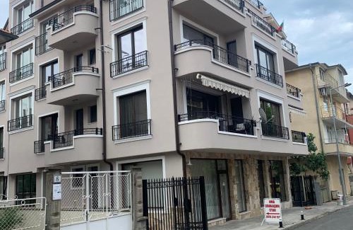 Nessebar New Town Apartment | Top-Rated Sea View Rooms at Briz with Oceanfront Amenities