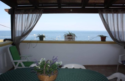 Andrano Apartment | Sea view studio apartment - Carrube House, Andrano