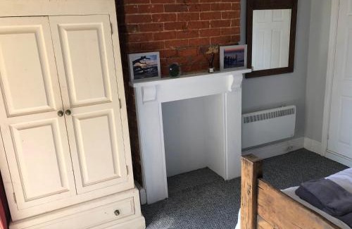 Felixstowe Apartment | Beautiful Sea View Studio with Child-Friendly Amenities