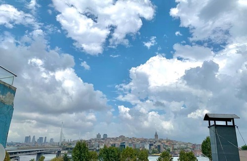Zeytinburnu House | Cozy Sea View Studio House in Golden Horn for Families